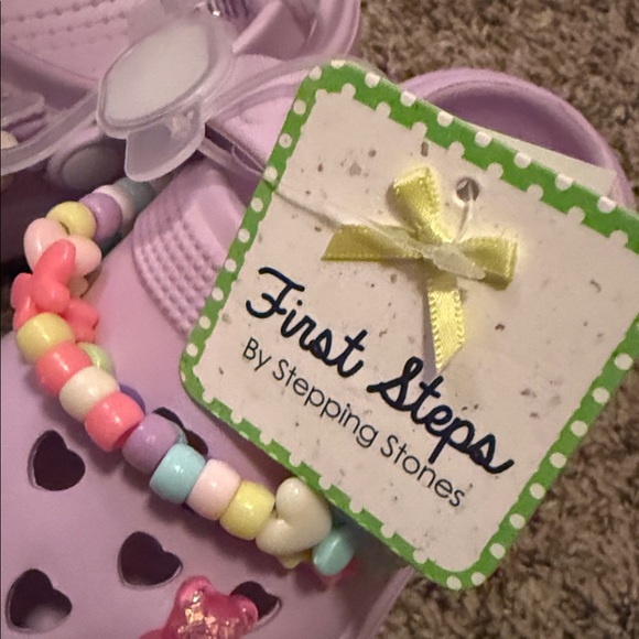 Kids Lavender Heart Sandals - Picture 2 of 7